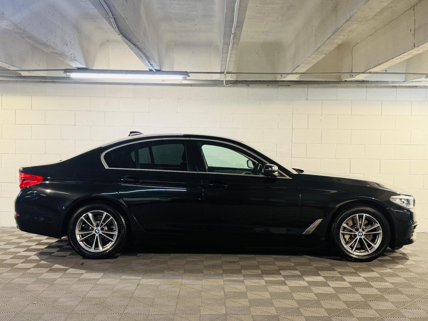 Used BMW 5 Series 2020 for sale - 76549644: Photo 5