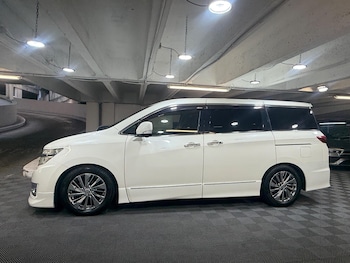 Used Nissan Elgrand 2010 for sale - 78100086: Photo