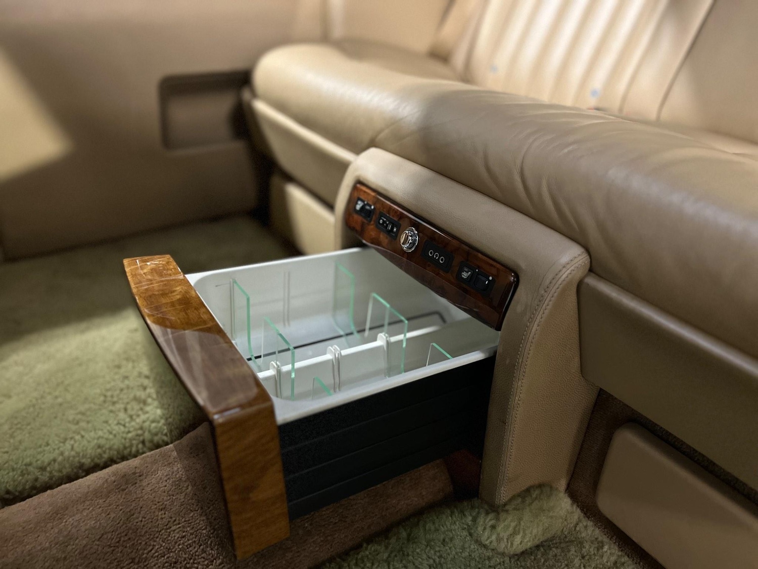 Used Rolls-Royce Phantom for sale - 76988221: Photo 18