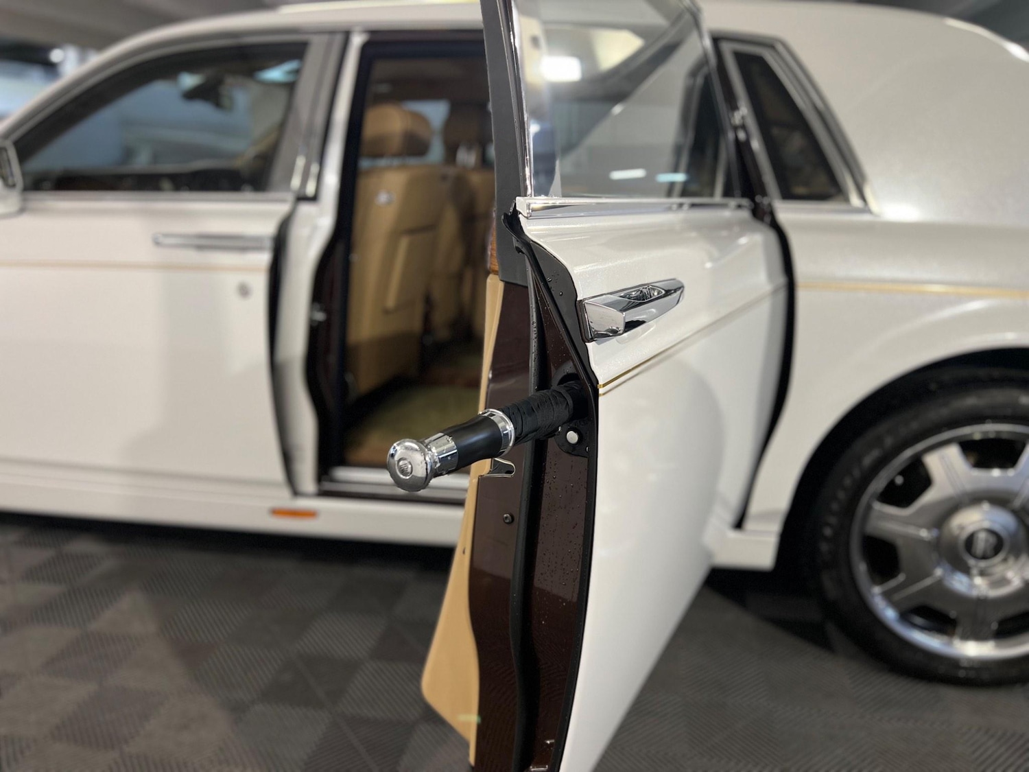 Used Rolls-Royce Phantom for sale - 76988221: Photo 24