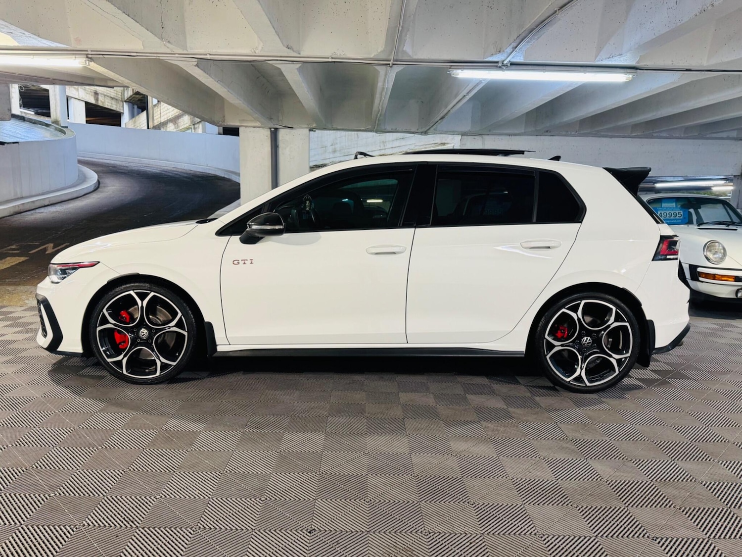 Used Volkswagen Golf 2024 for sale - 76759719: Photo 2