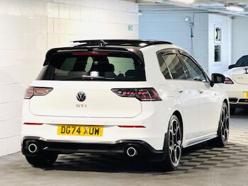 Used Volkswagen Golf 2024 for sale - 76759719: Photo