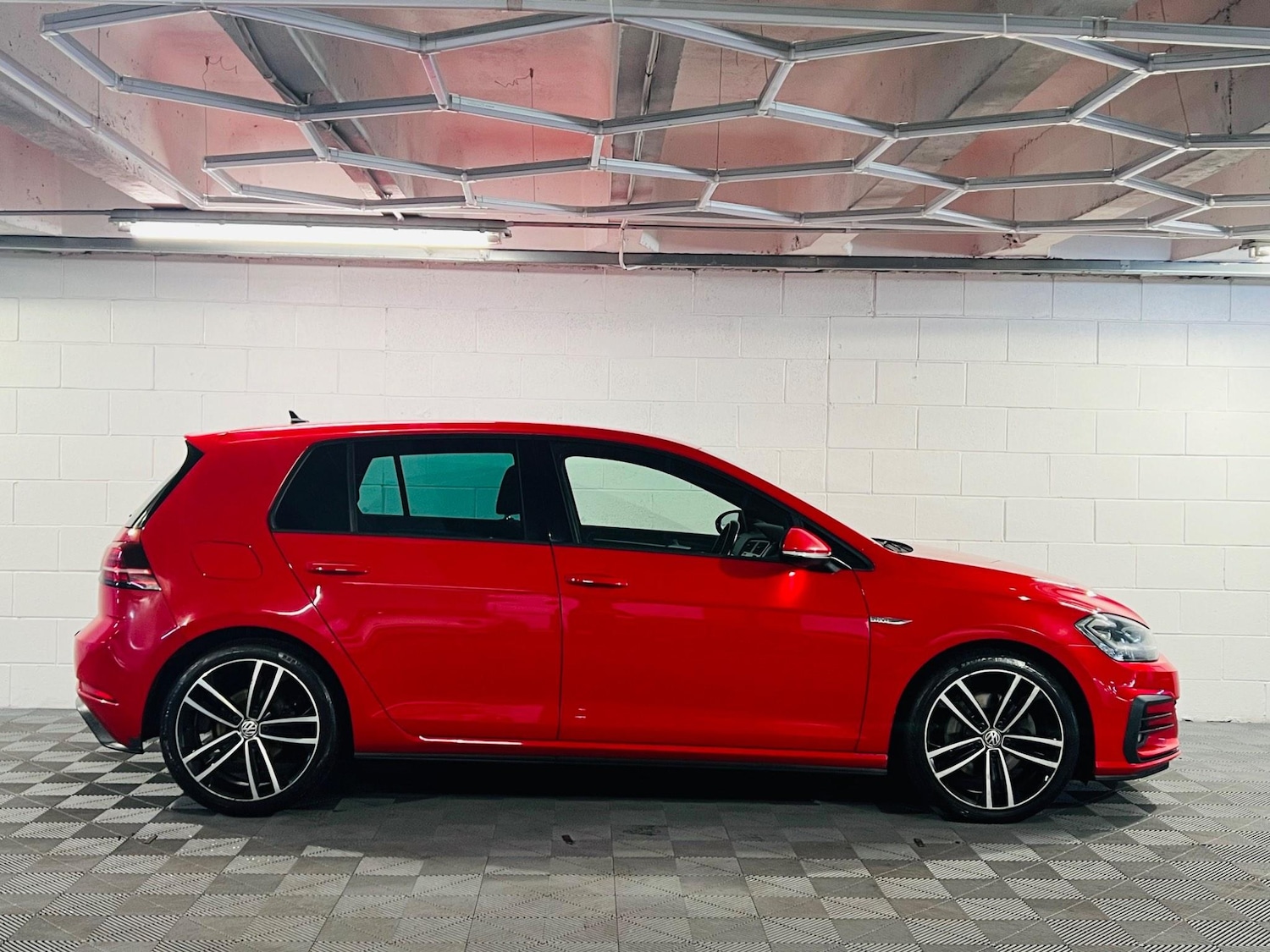 Used Volkswagen Golf for sale - 76996532: Photo 5