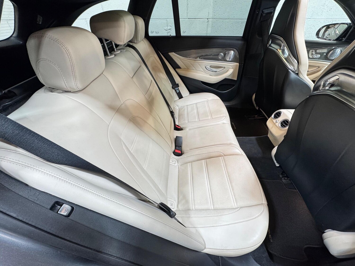 Used Mercedes-Benz E Class 2018 for sale - 78085920: Photo 10