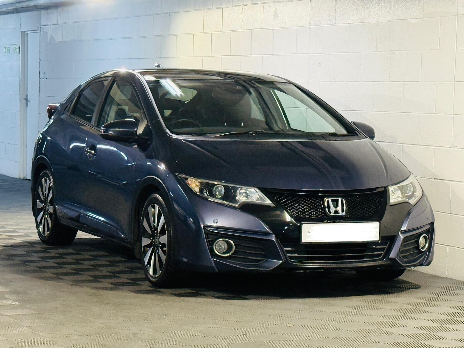 Used Honda Civic 2015 for sale - 76550981: Photo 1