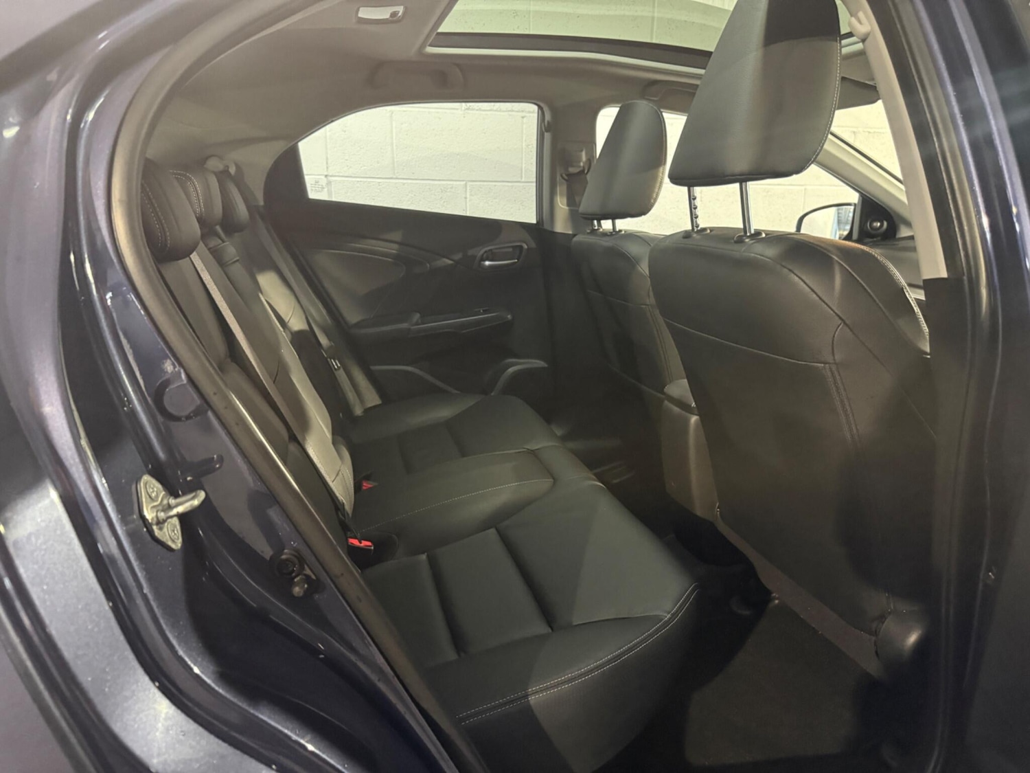 Used Honda Civic 2015 for sale - 76550981: Photo 11