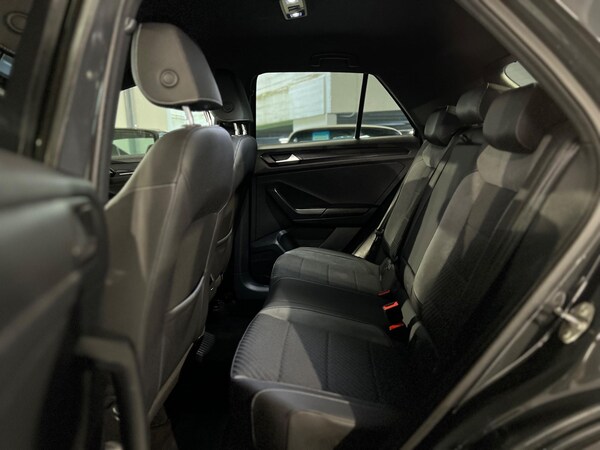 Used Volkswagen T-Roc 2018 for sale - 73133440: Photo 12