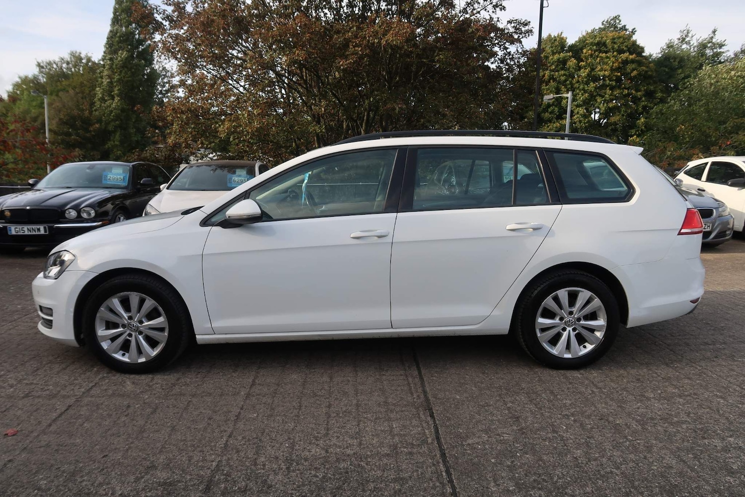 Used Volkswagen Golf 2015 for sale - 76988244: Photo 2
