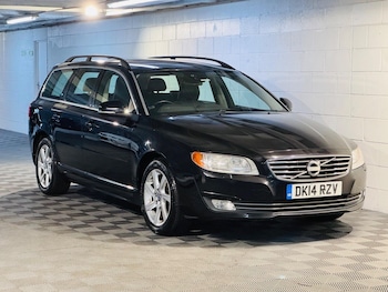 Used Volvo V70 2014 for sale - 77098107: Photo