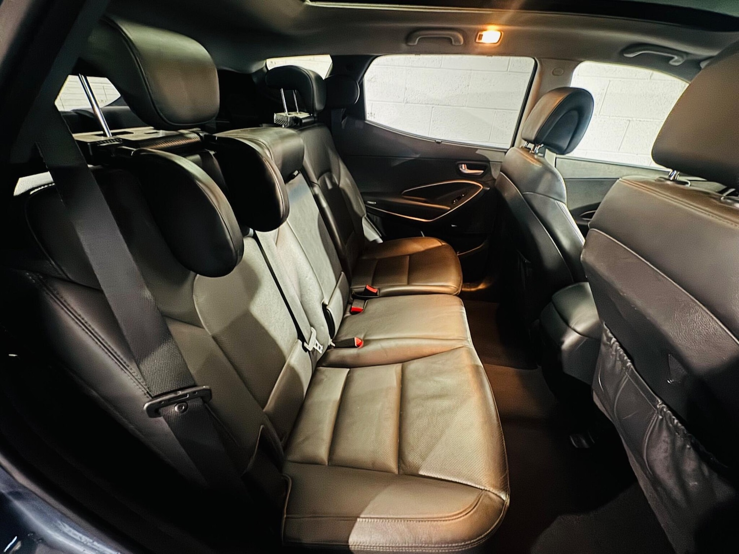 Used Hyundai Santa Fe 2017 for sale - 76989238: Photo 12