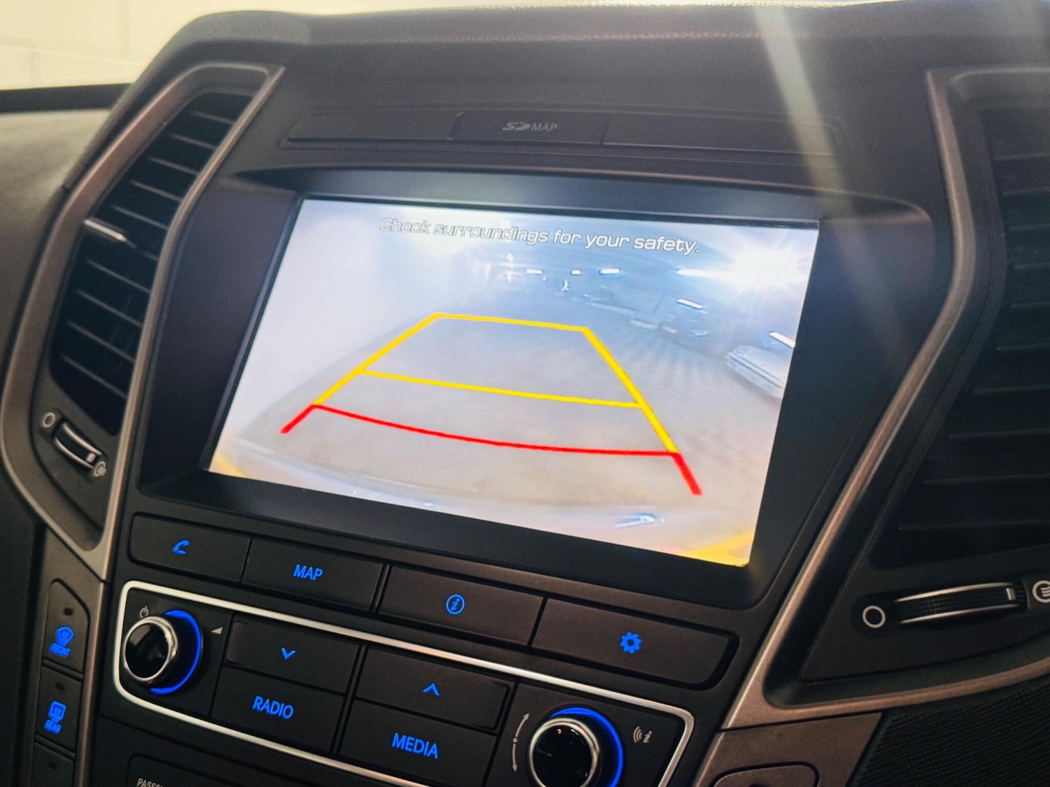 Used Hyundai Santa Fe 2017 for sale - 76989238: Photo 14