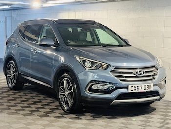 Used Hyundai Santa Fe 2017 for sale - 76989238: Photo