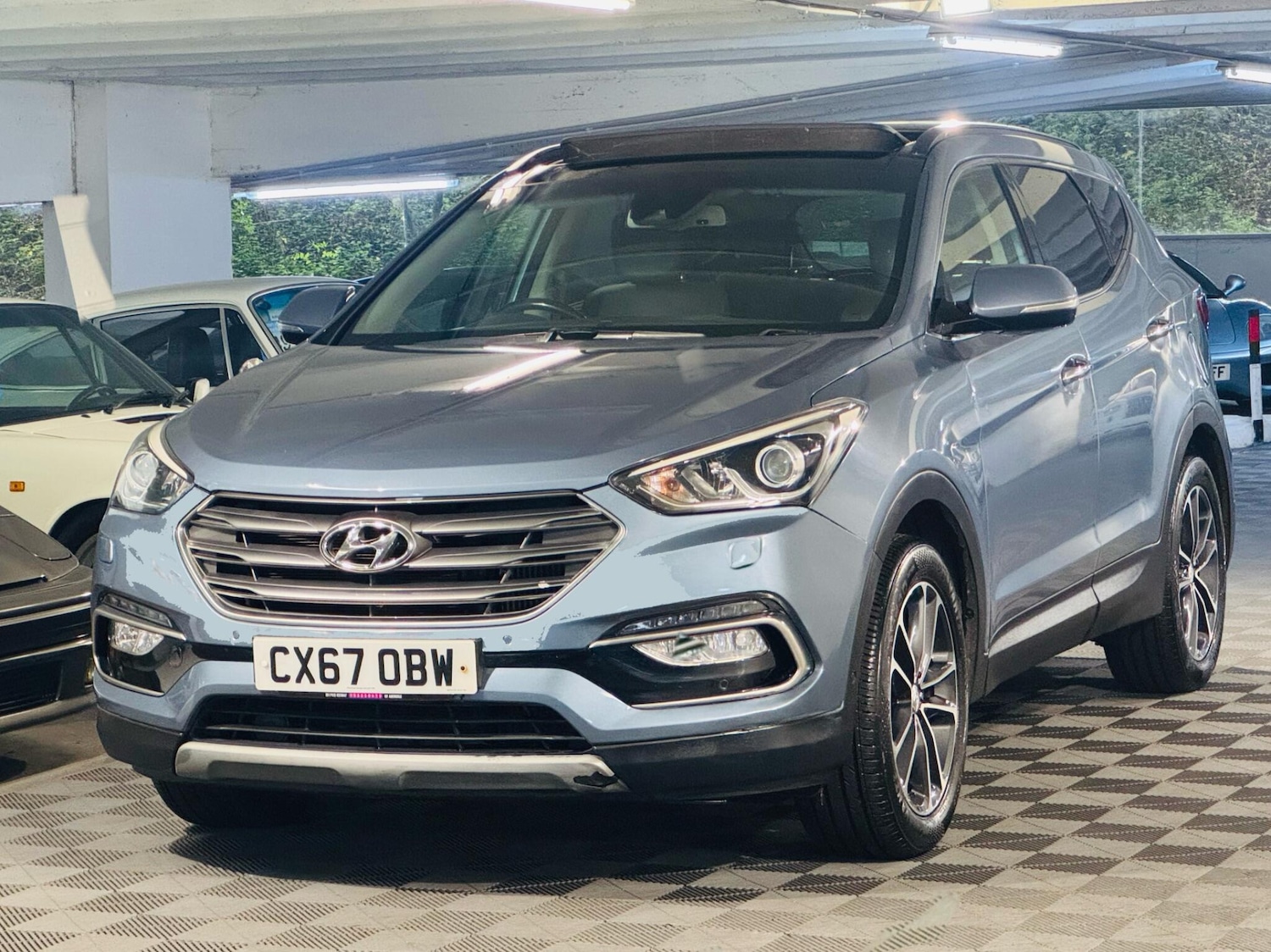 Used Hyundai Santa Fe 2017 for sale - 76989238: Photo 6