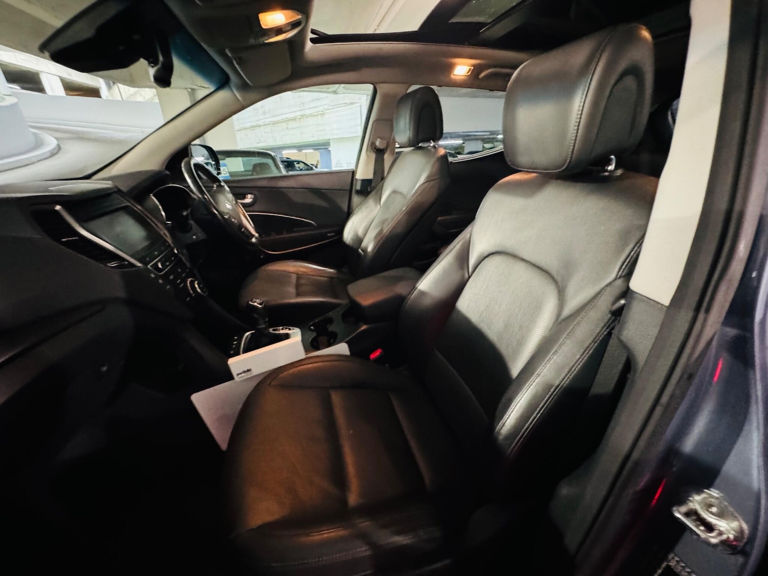 Used Hyundai Santa Fe 2017 for sale - 76989238: Photo 9