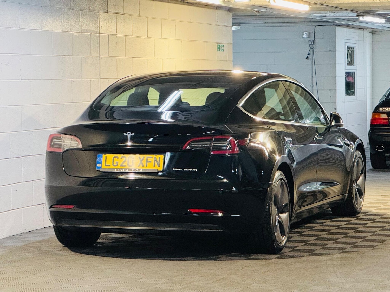 Used Tesla Model 3 2020 for sale - 76865898: Photo 4