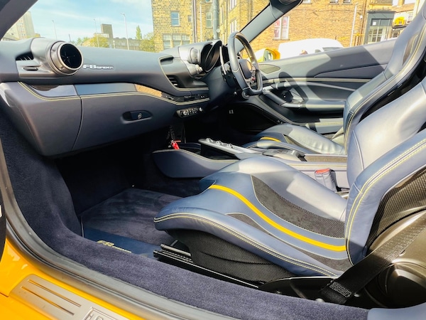 Used Ferrari F8 Spider 2020 for sale - 75553151: Photo 10
