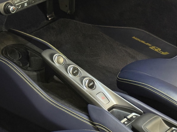 Used Ferrari F8 Spider 2020 for sale - 75553151: Photo 18