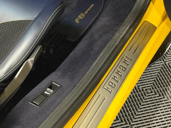 Used Ferrari F8 Spider 2020 for sale - 75553151: Photo 22