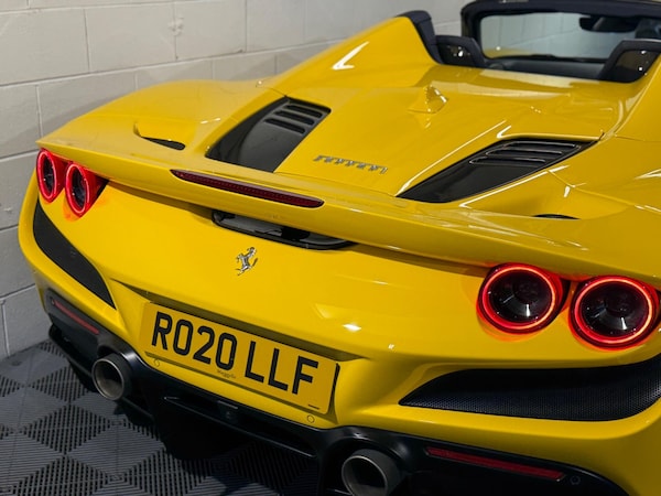 Used Ferrari F8 Spider 2020 for sale - 75553151: Photo 24