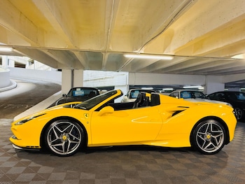 Used Ferrari F8 Spider 2020 for sale - 75553151: Photo