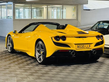 Used Ferrari F8 Spider 2020 for sale - 75553151: Photo