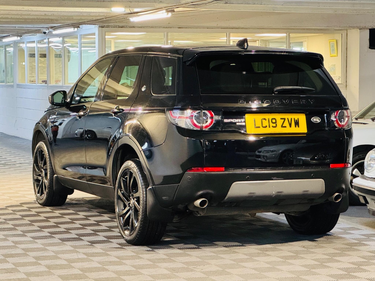 Used Land Rover Discovery Sport 2019 for sale - 77066911: Photo 3