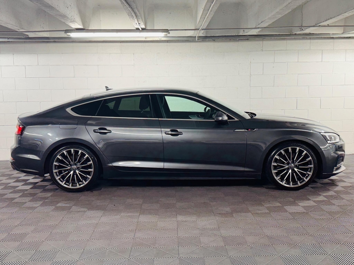 Used Audi A5 2018 for sale - 77279354: Photo 5