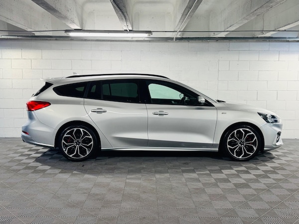 Used Ford Focus 2021 for sale - 75257111: Photo 5