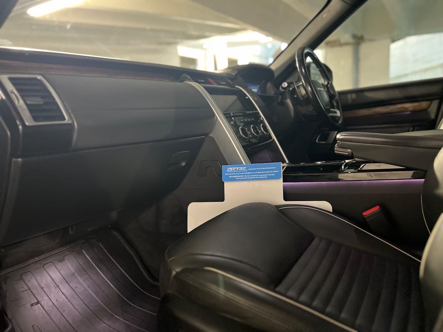 Used Land Rover Discovery 2018 for sale - 76993219: Photo 11