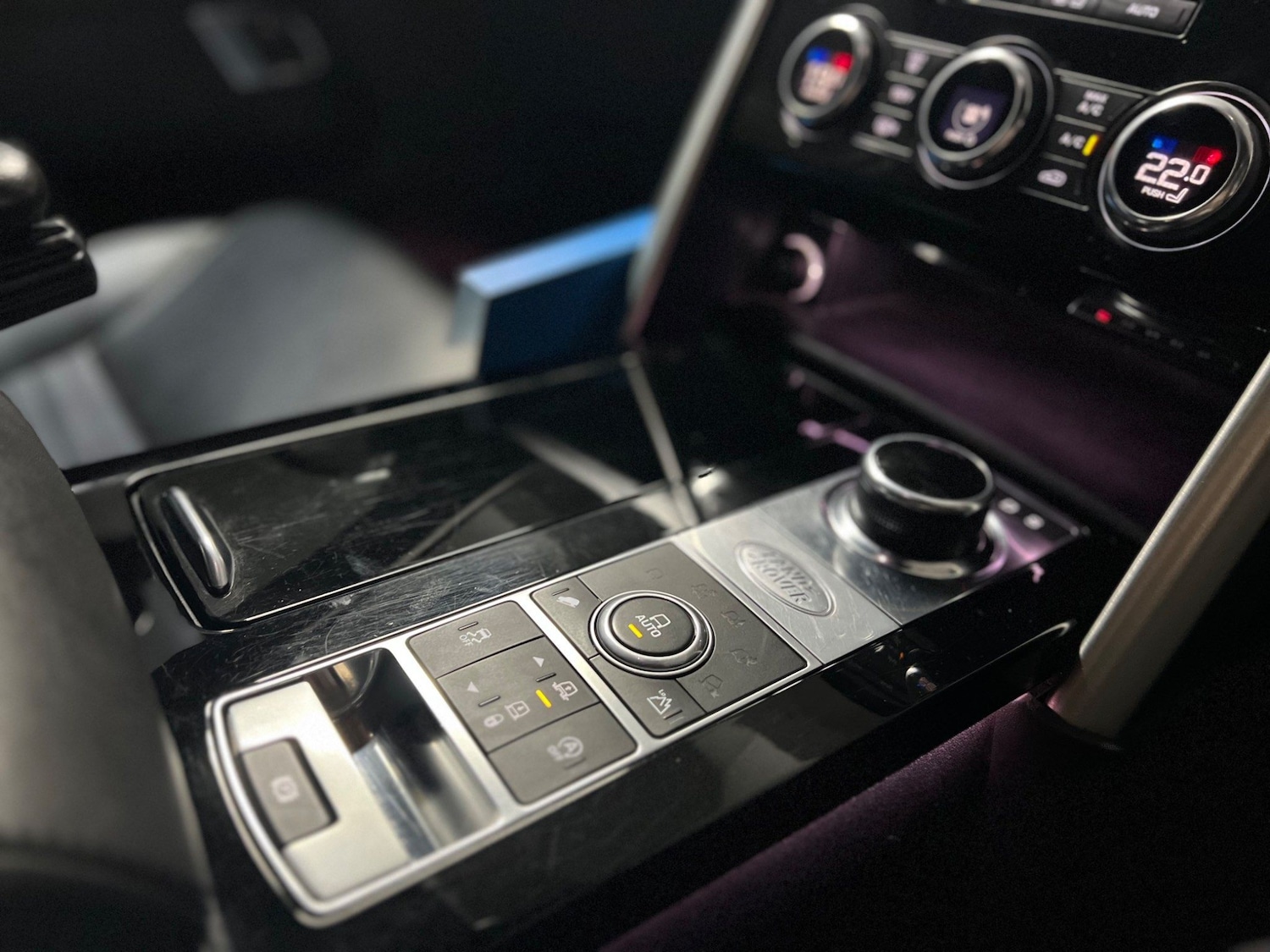 Used Land Rover Discovery 2018 for sale - 76993219: Photo 16