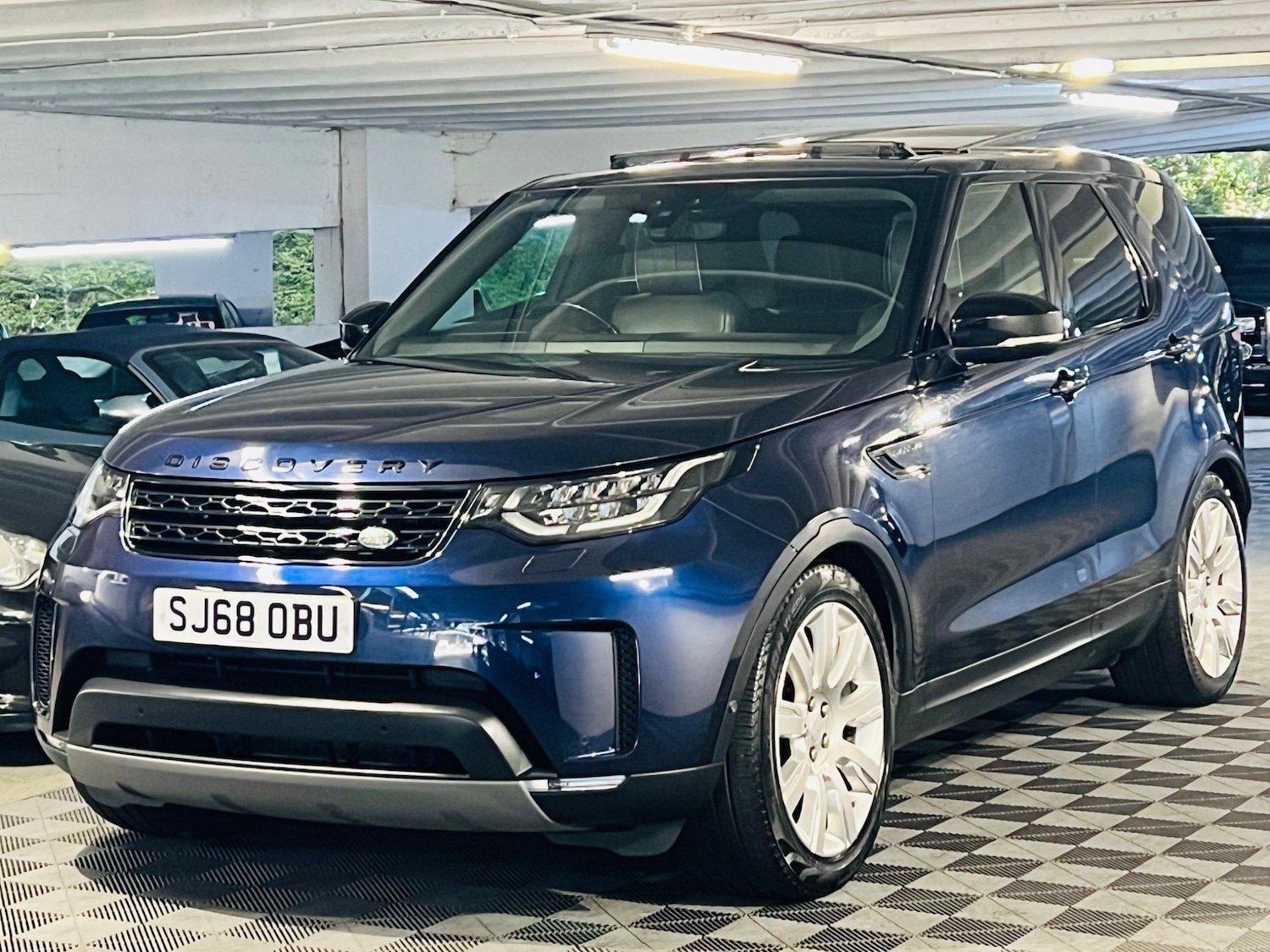 Used Land Rover Discovery 2018 for sale - 76993219: Photo 6