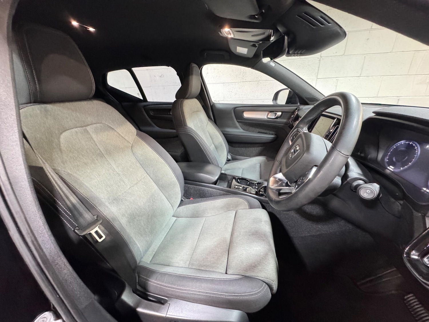 Used Volvo XC40 2022 for sale - 78170172: Photo 7