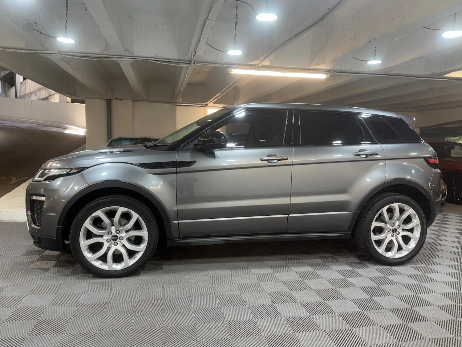 Used Land Rover Range Rover Evoque 2017 for sale - 78205454: Photo 2