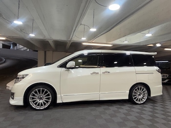 Used Nissan Elgrand 2013 for sale - 78100824: Photo