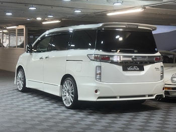 Used Nissan Elgrand 2013 for sale - 78100824: Photo