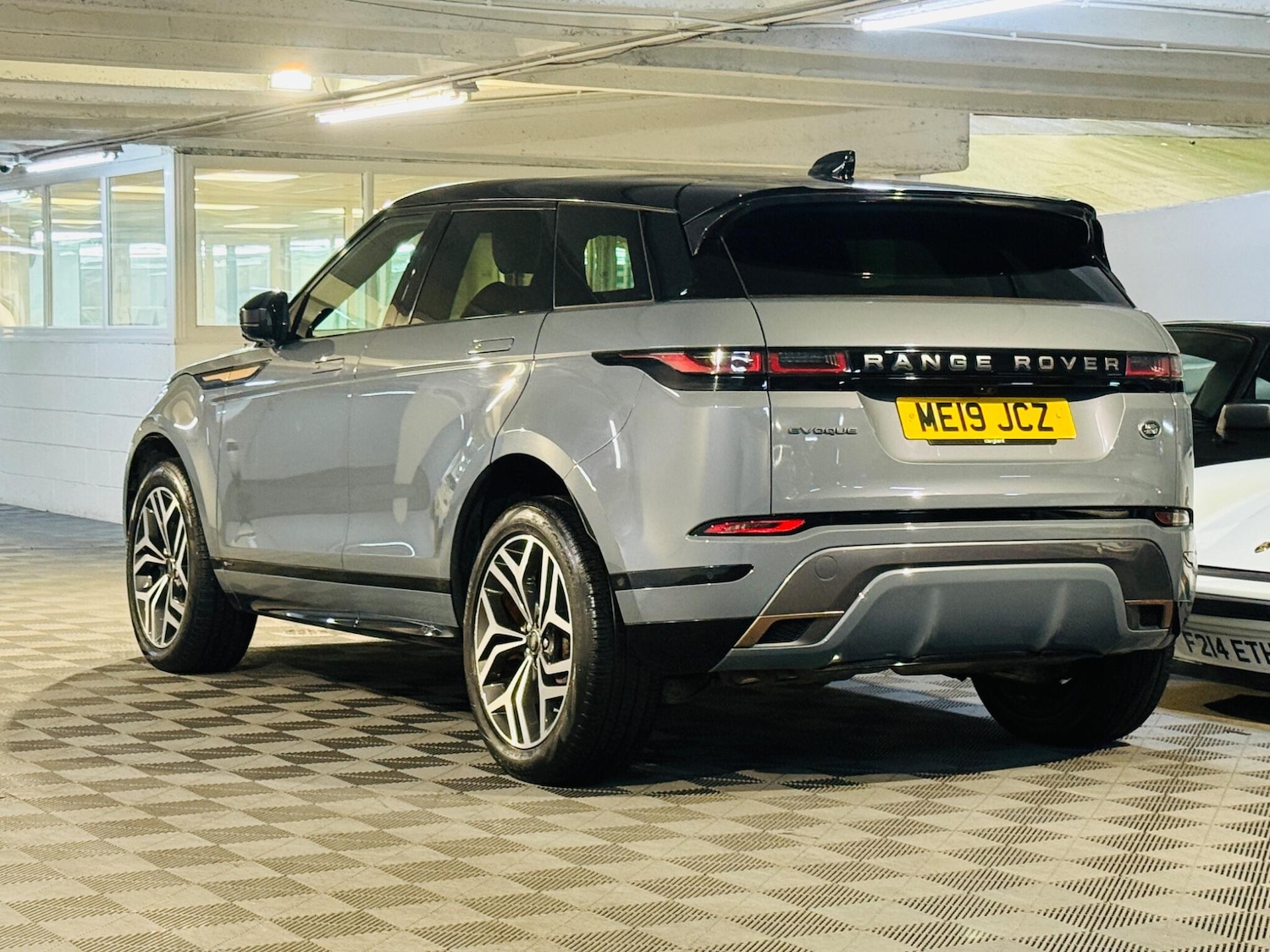 Used Land Rover Range Rover Evoque 2019 for sale - 76585587: Photo 3
