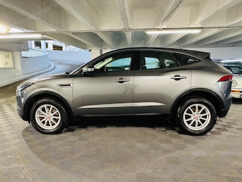 Used Jaguar E-Pace 2018 for sale - 75681869: Photo