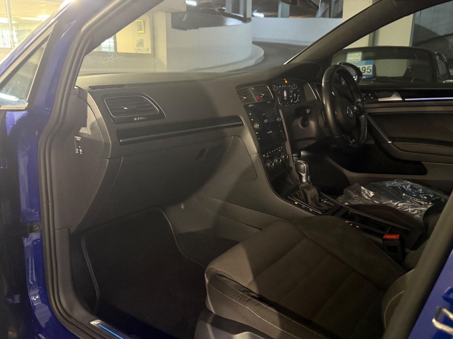 Used Volkswagen Golf 2018 for sale - 76336069: Photo 9