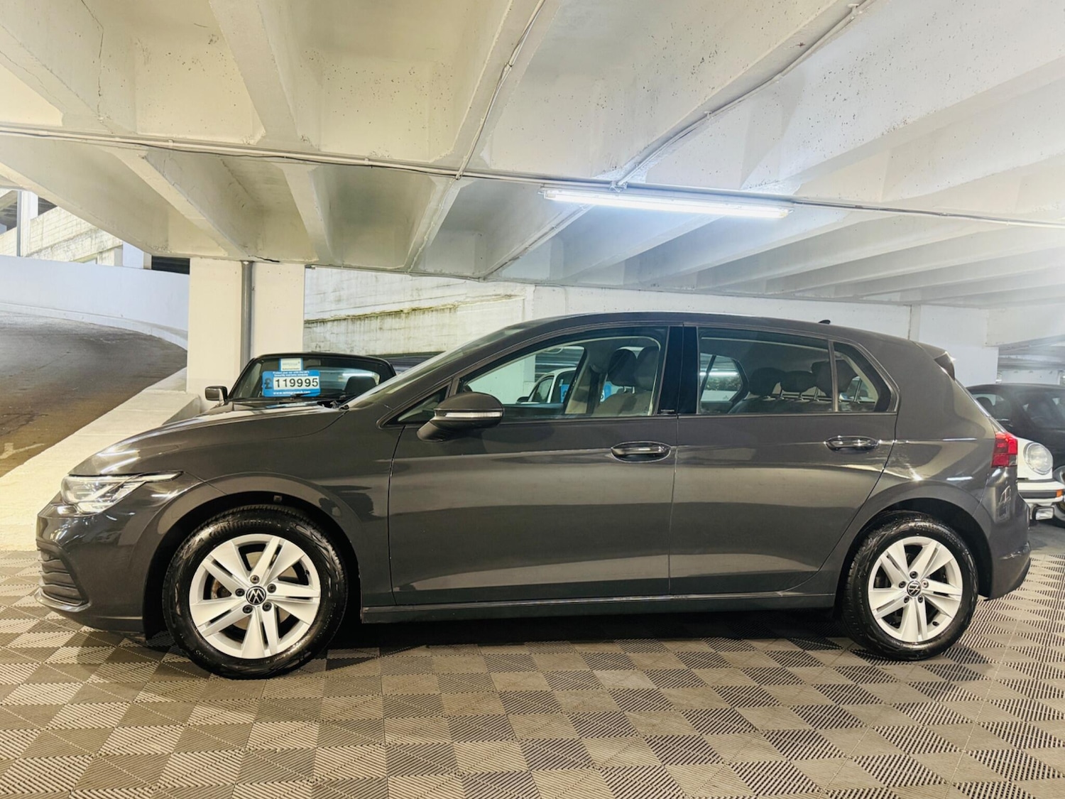 Used Volkswagen Golf for sale - 76550719: Photo 2