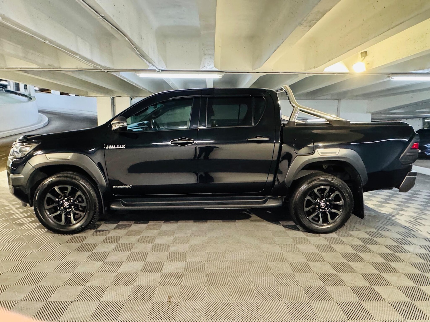 Used Toyota Hilux 2022 for sale - 76667243: Photo 2