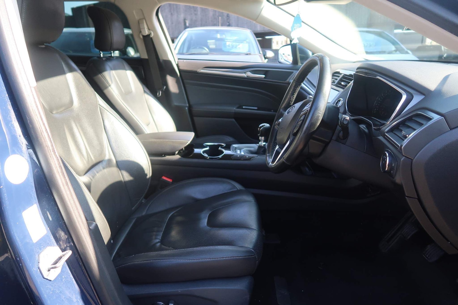 Used Ford Mondeo 2016 for sale - 76996391: Photo 7