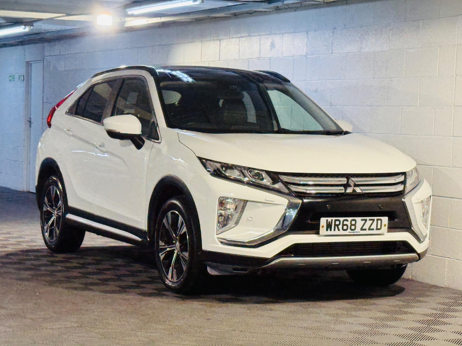 Used Mitsubishi Eclipse Cross 2018 for sale - 76975742: Photo 1