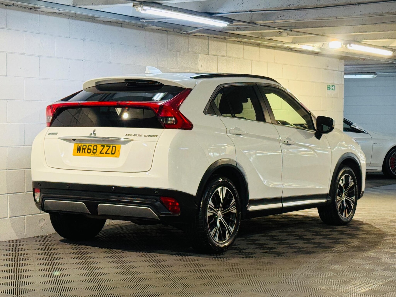 Used Mitsubishi Eclipse Cross 2018 for sale - 76975742: Photo 4
