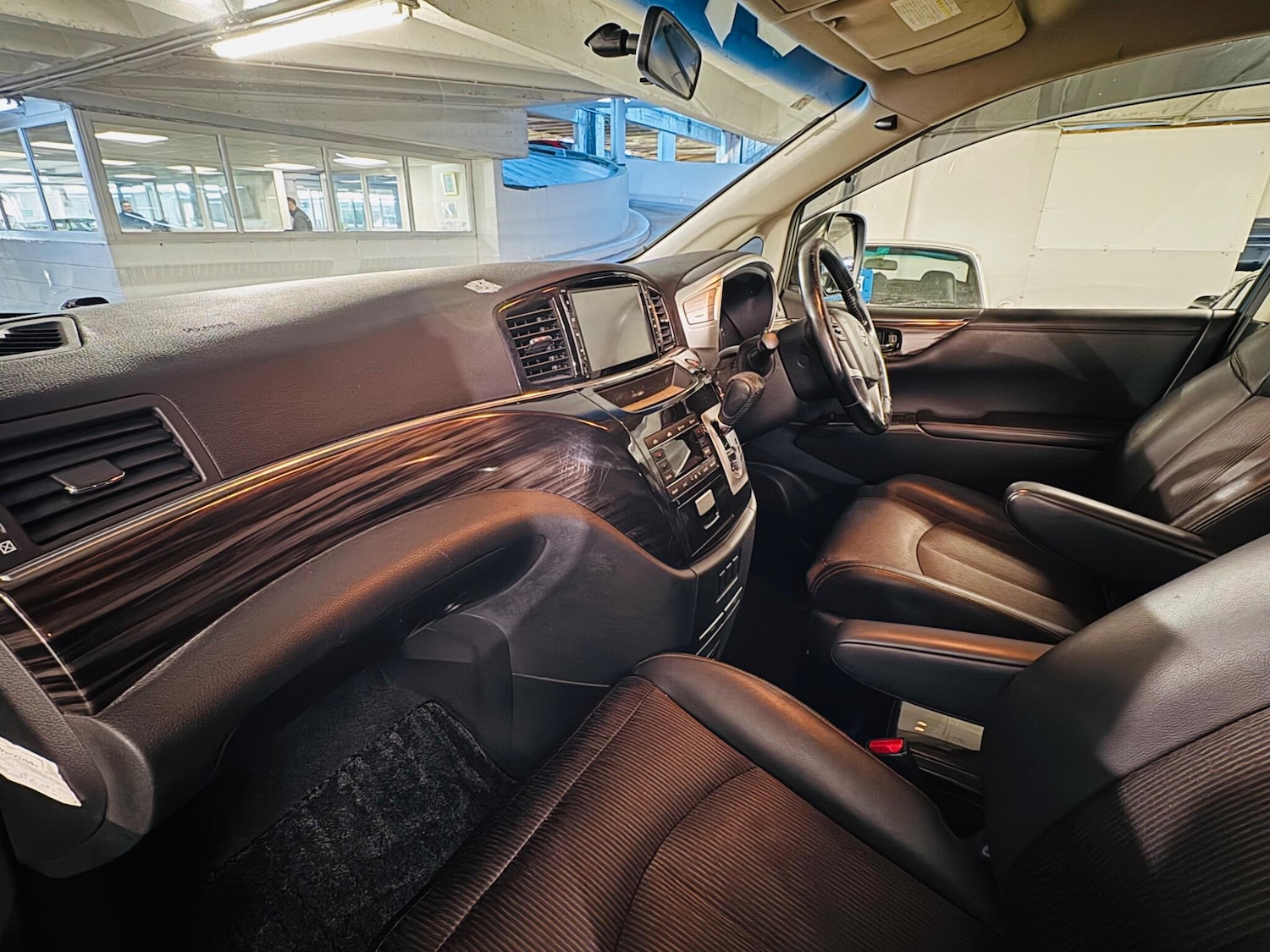 Used Nissan Elgrand 2026 for sale - 77203683: Photo 10