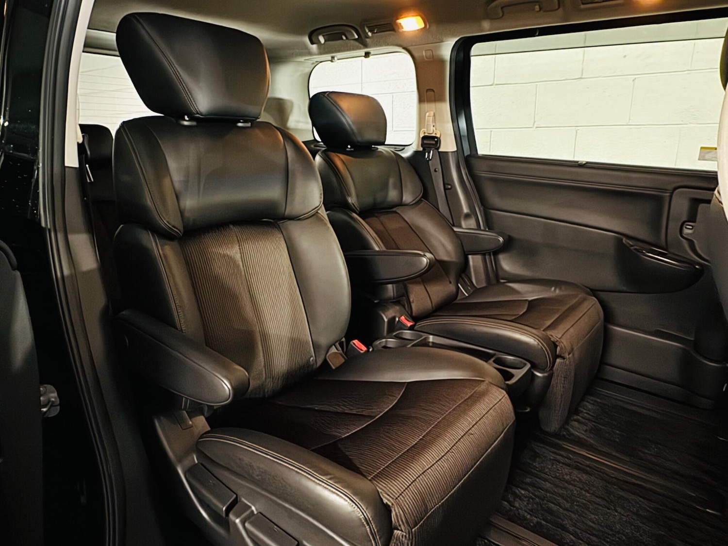 Used Nissan Elgrand 2026 for sale - 77203683: Photo 11