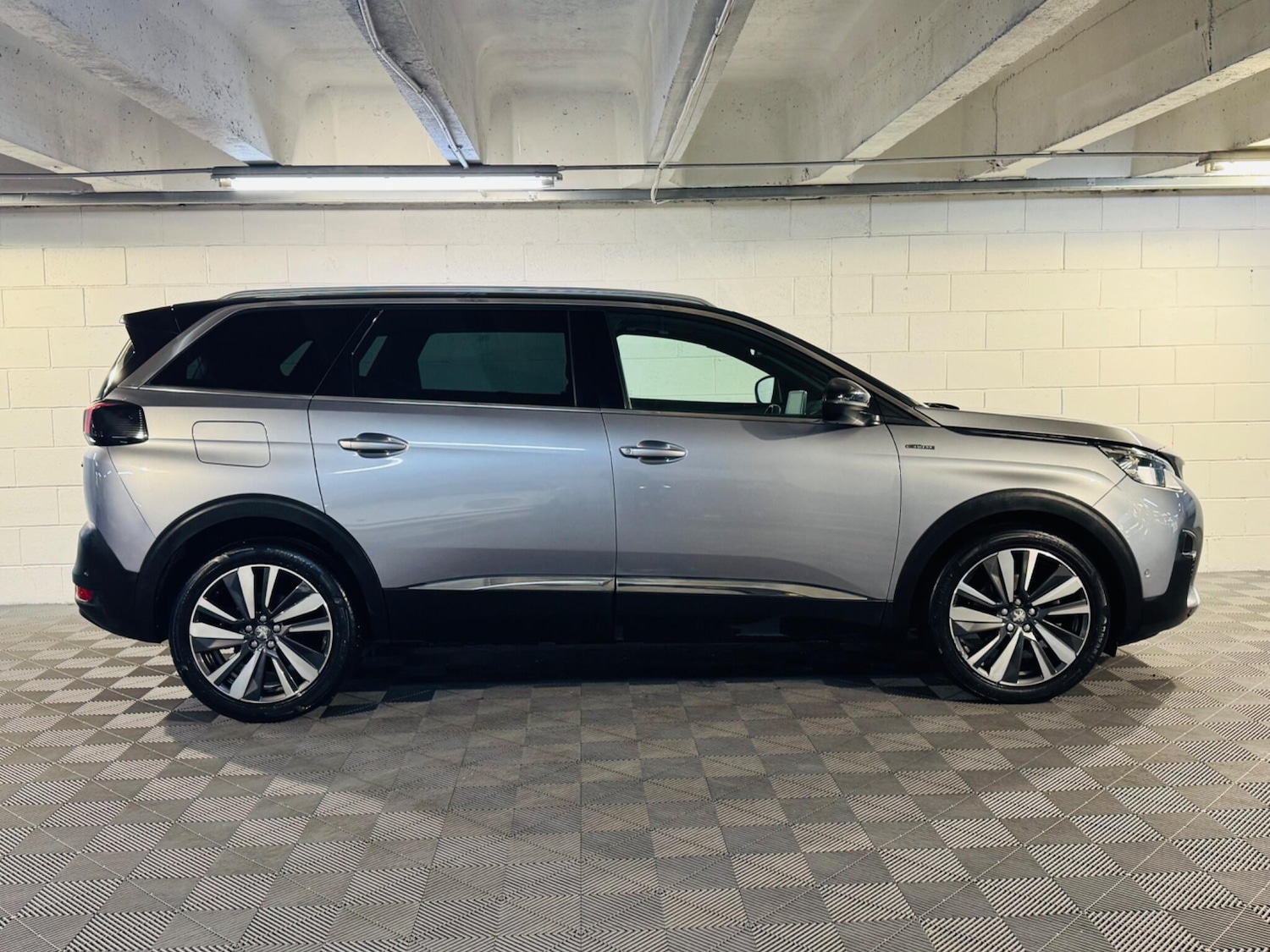 Used Peugeot 5008 2019 for sale - 76727267: Photo 5
