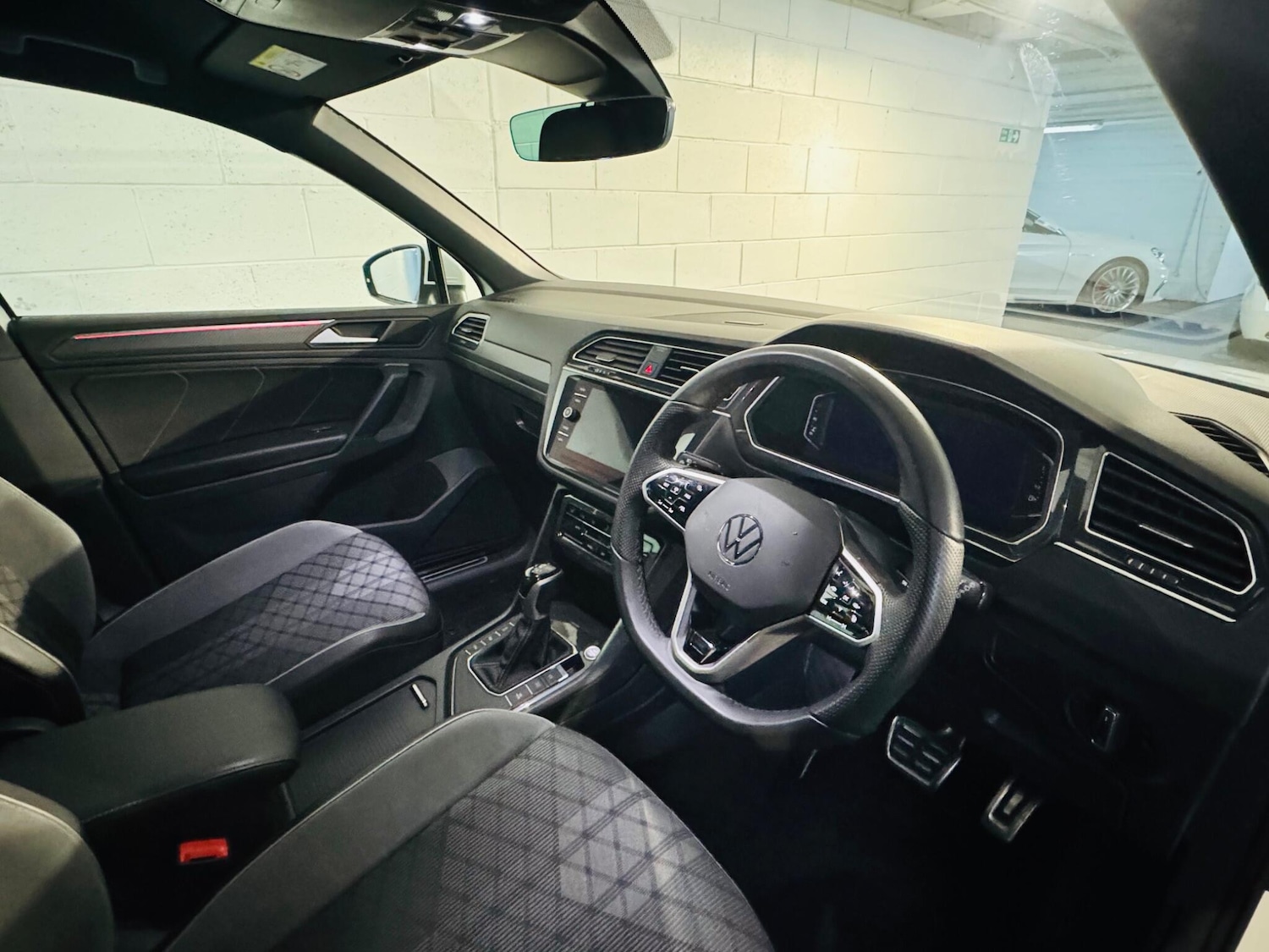 Used Volkswagen Tiguan 2021 for sale - 76715389: Photo 8