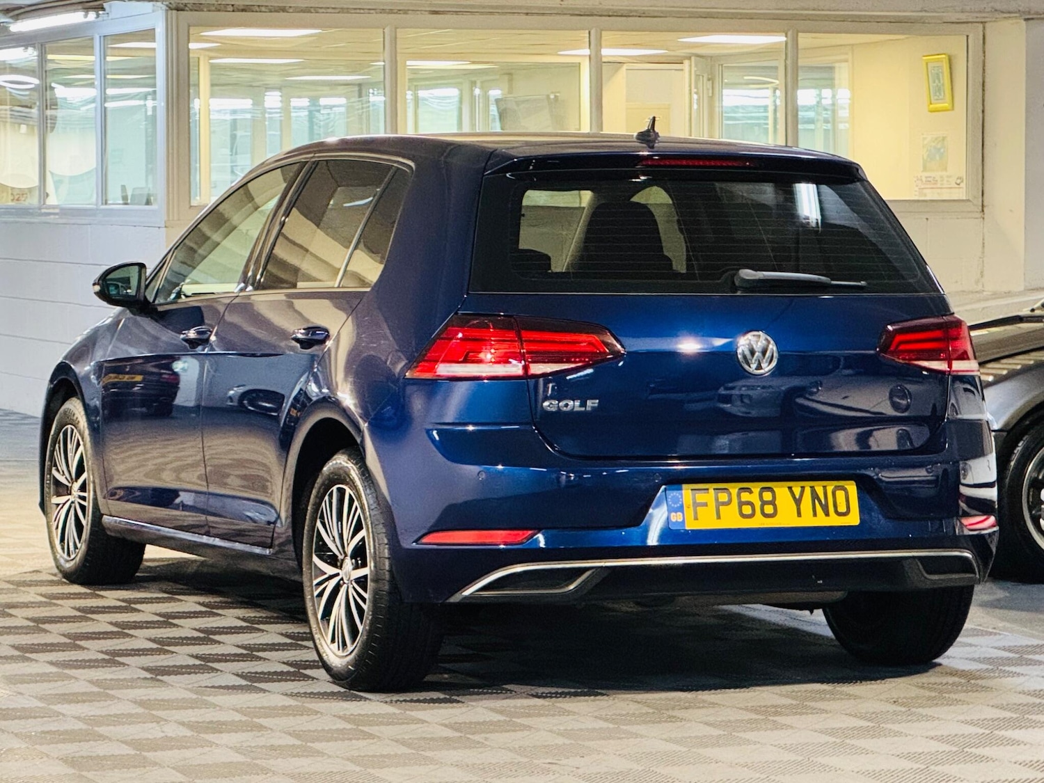 Used Volkswagen Golf 2019 for sale - 76964414: Photo 3