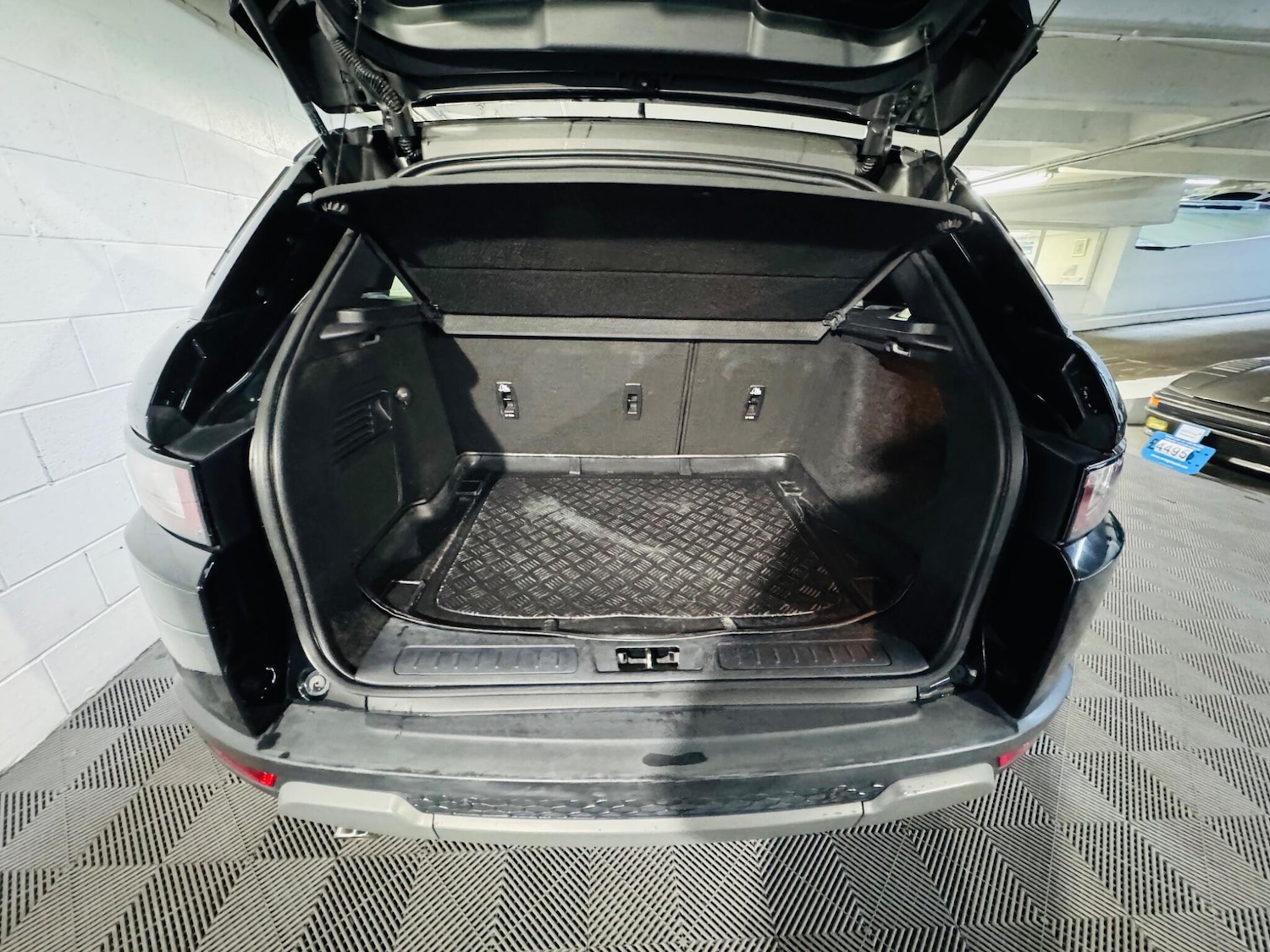 Used Land Rover Range Rover Evoque 2015 for sale - 76440930: Photo 12