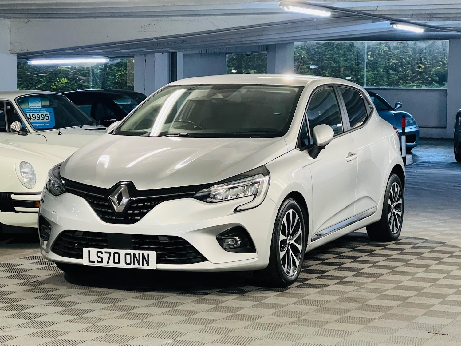 Used Renault Clio 2020 for sale - 76990743: Photo 6